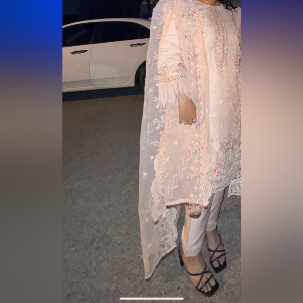 light pink suit! Purchased at kohinoor Canada. Brand new-worn 4 hours!